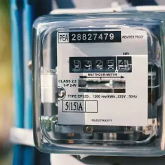 Licznik energii elektrycznej. Jeśli podejrzewasz kradzież prądu PGE, zgłoś to anonimowo.