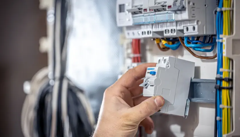 Przewód 4mm2 to bezpieczna instalacji czy pułapka? Obciążalność