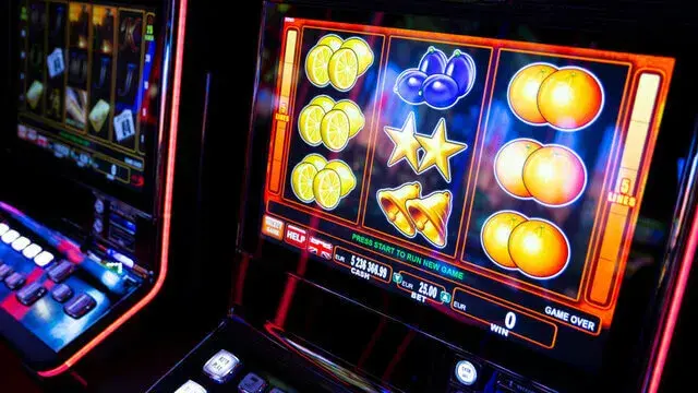 Jak rundy bonusowe poprawiają wrażenia z gry na automatach